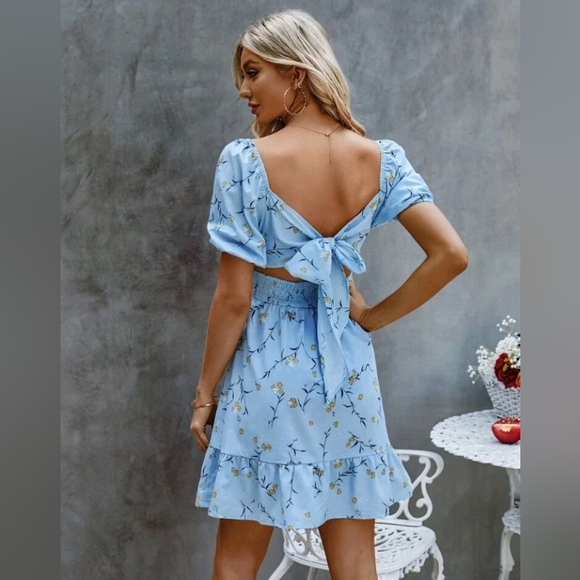 NWOT blue floral print tie backless A-line dress size 10 - Picture 2 of 10